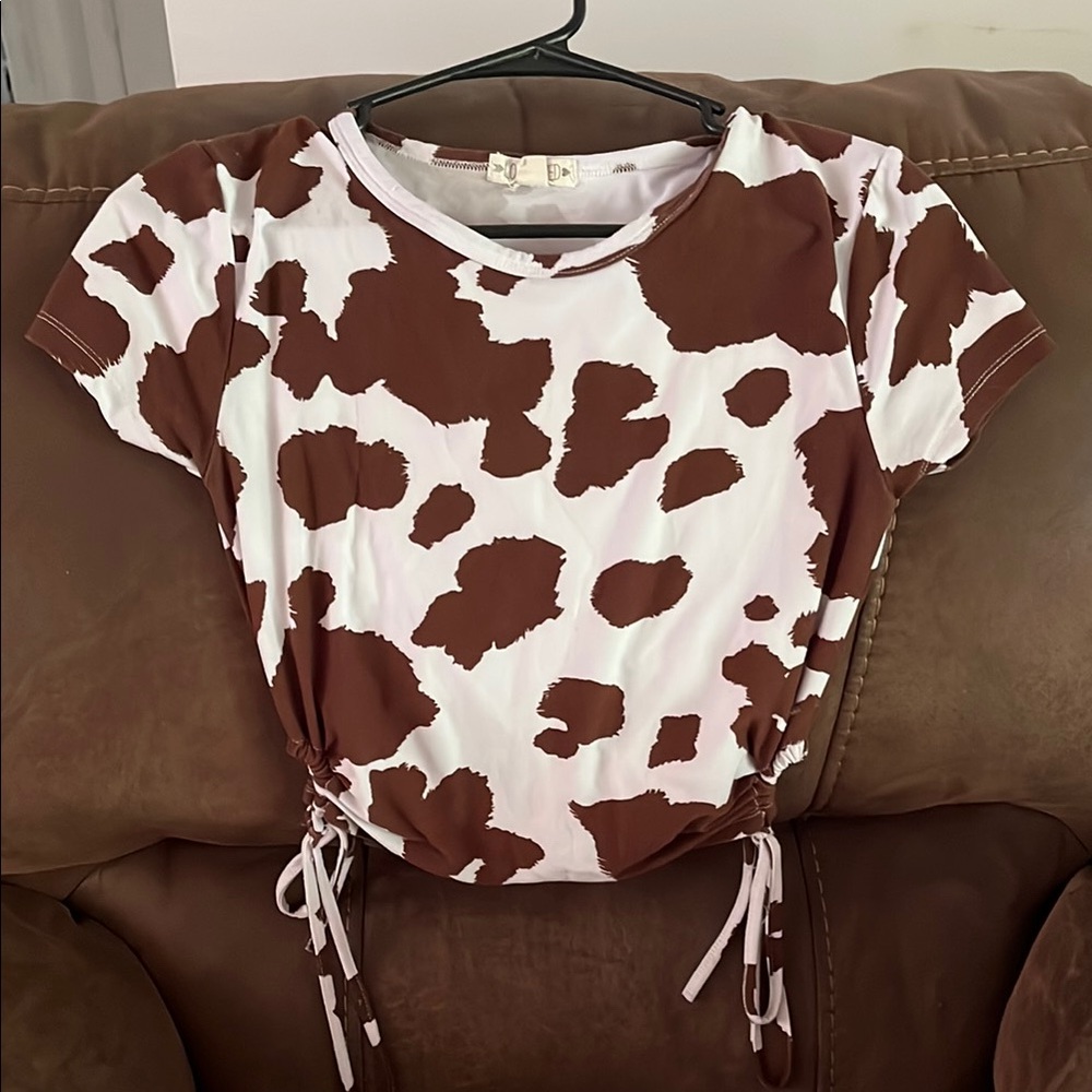 Brown and White Ruched Crop T-Shirt